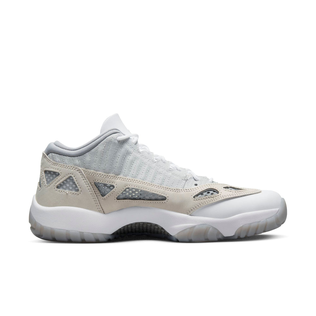 Air Jordan Retro 11 Low IE